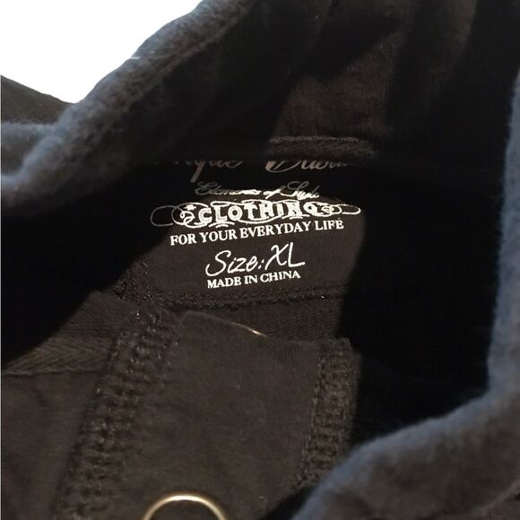 InQue Fashions  size  XL jacket with silver accents great condition - Picture 2 of 3